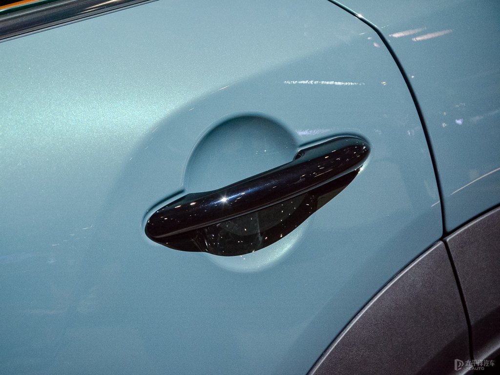 ȼMINI COUNTRYMAN܇^DƬ