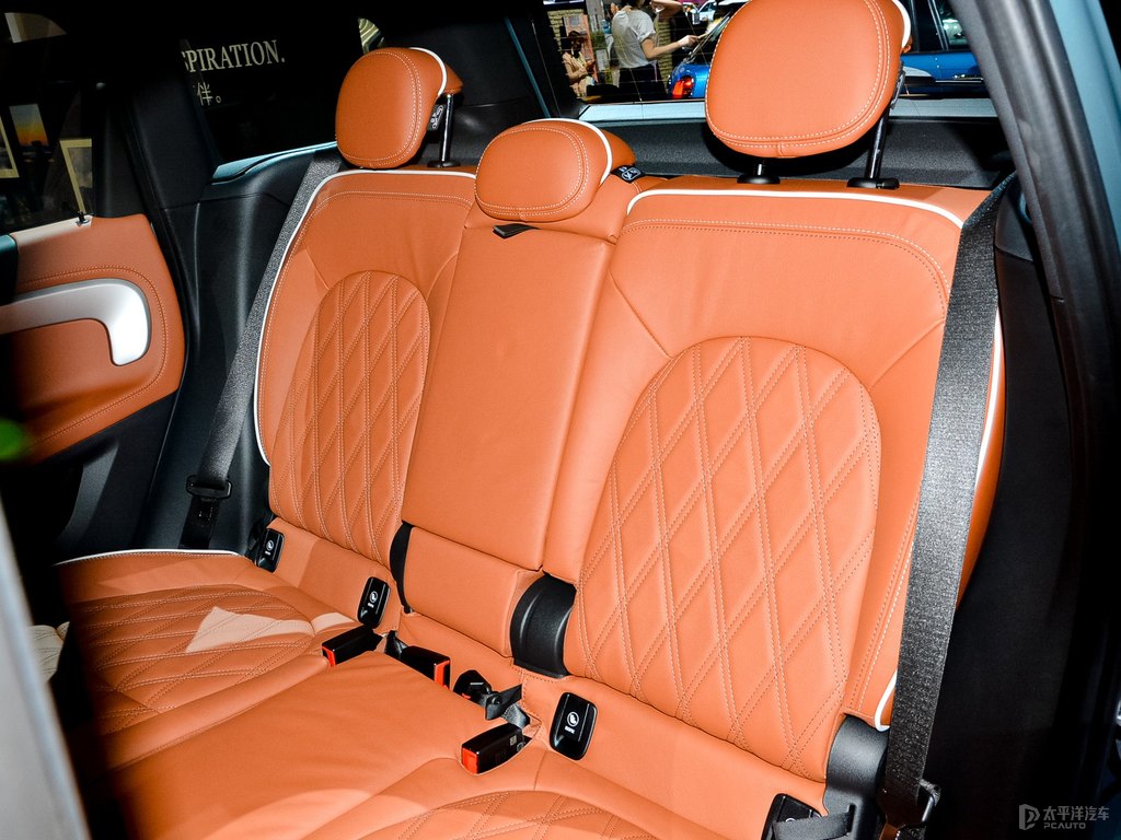 ȼMINI COUNTRYMAN΃(ni)DƬ