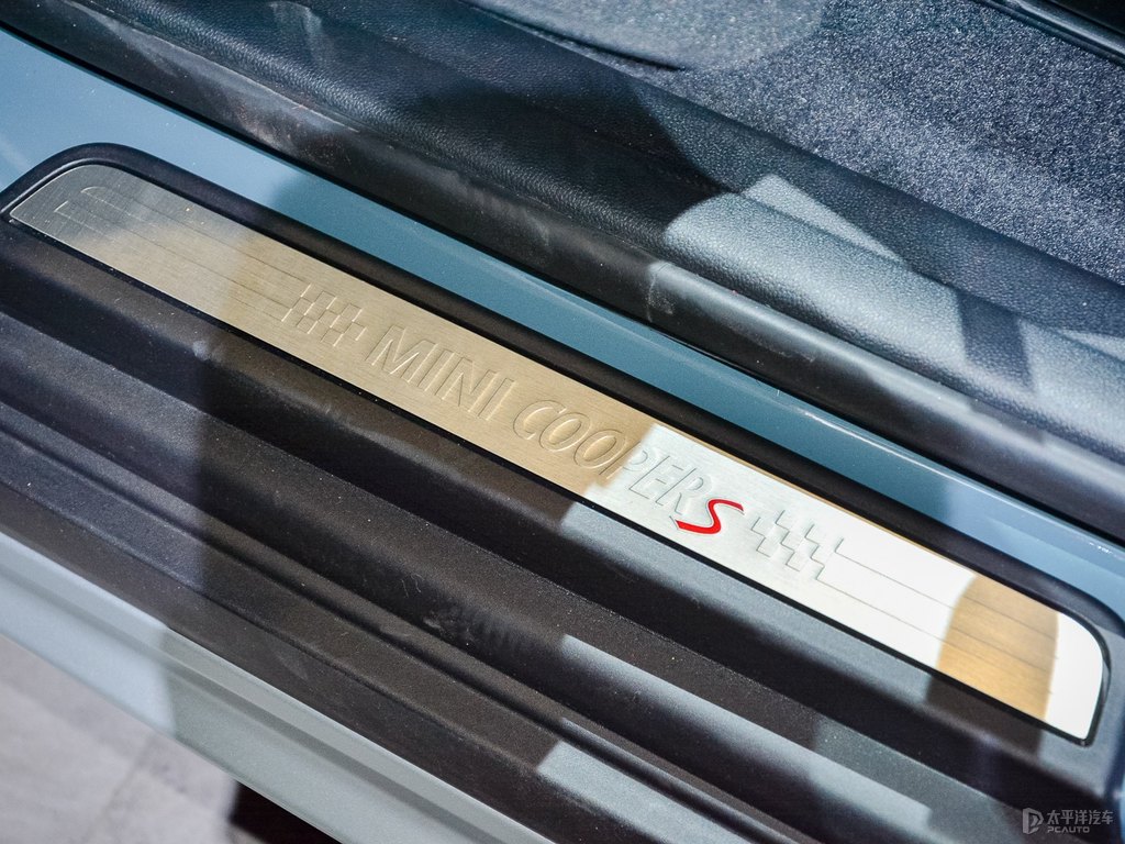 ȼMINI COUNTRYMAN܇(ni)DƬ