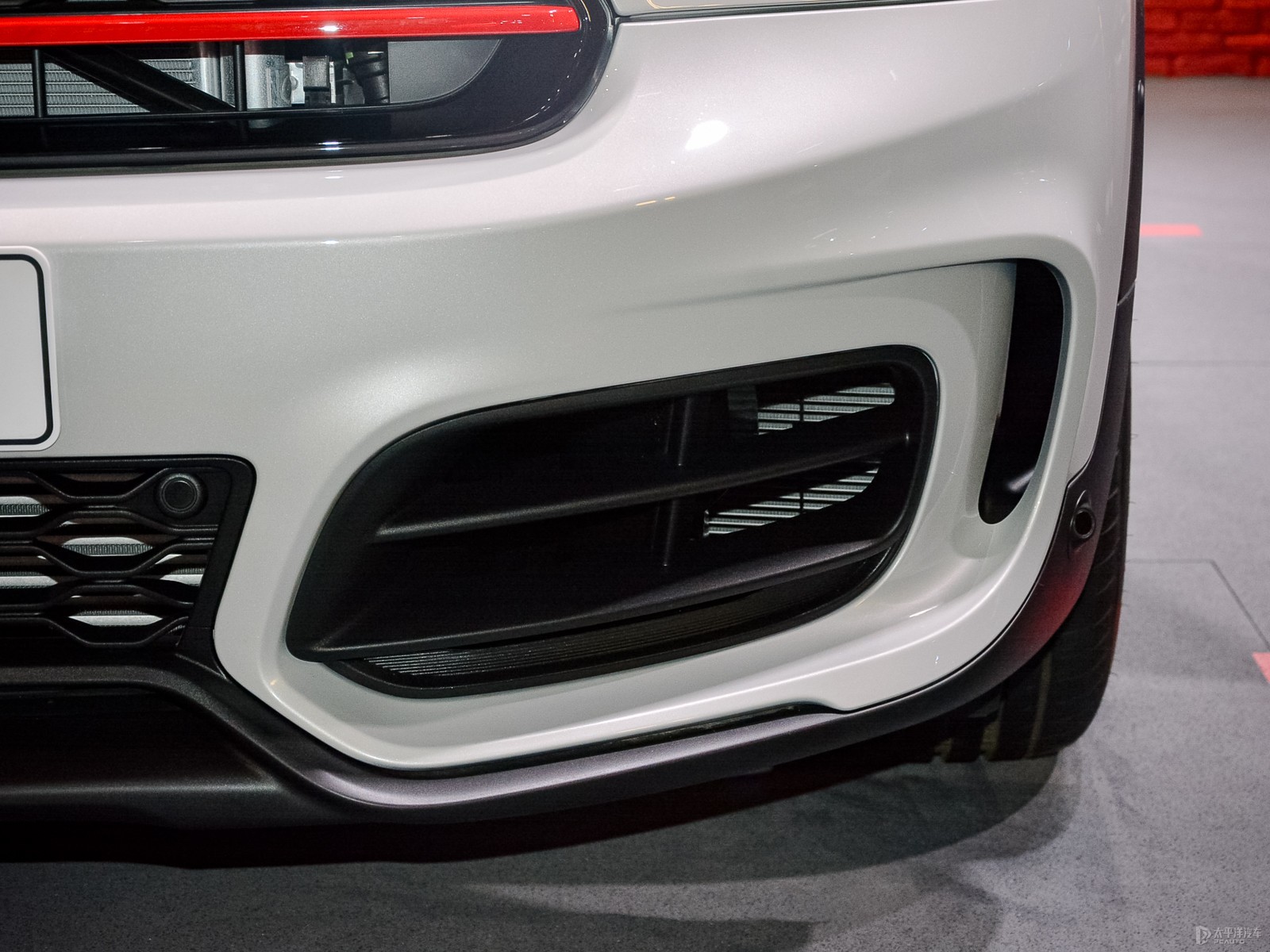 MINI JCW COUNTRYMAN外觀高清大圖