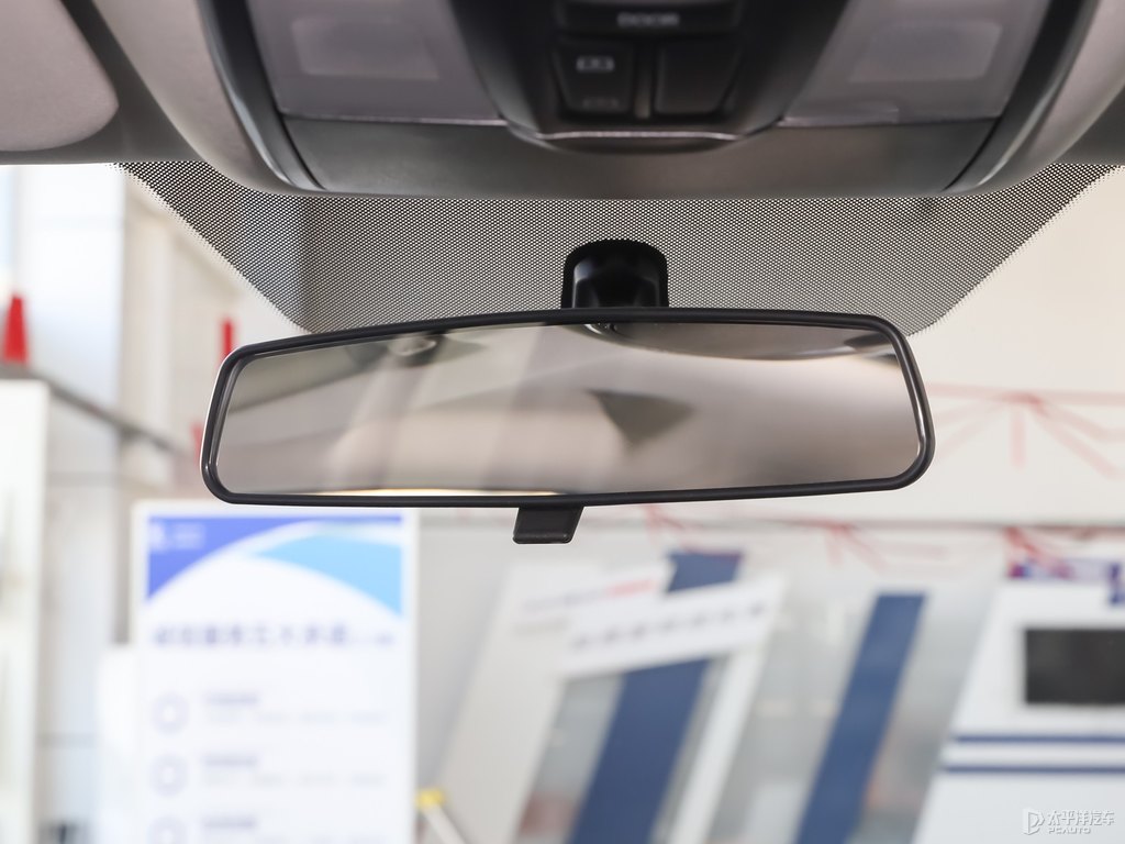 月光白長(zhǎng)安CS55PLUS車廂內(nèi)飾圖片