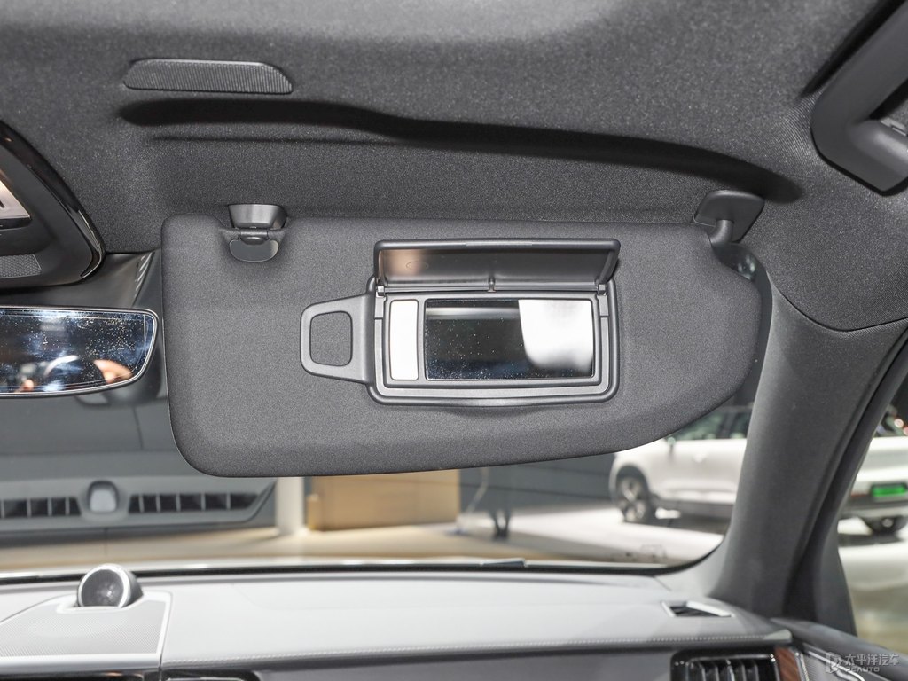 晨光銀沃爾沃XC60車廂內(nèi)飾圖片