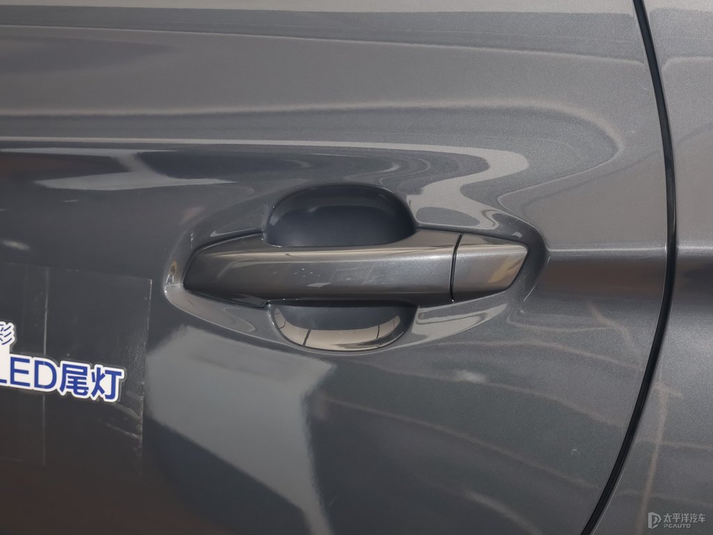 山脈灰宋車身外觀圖片