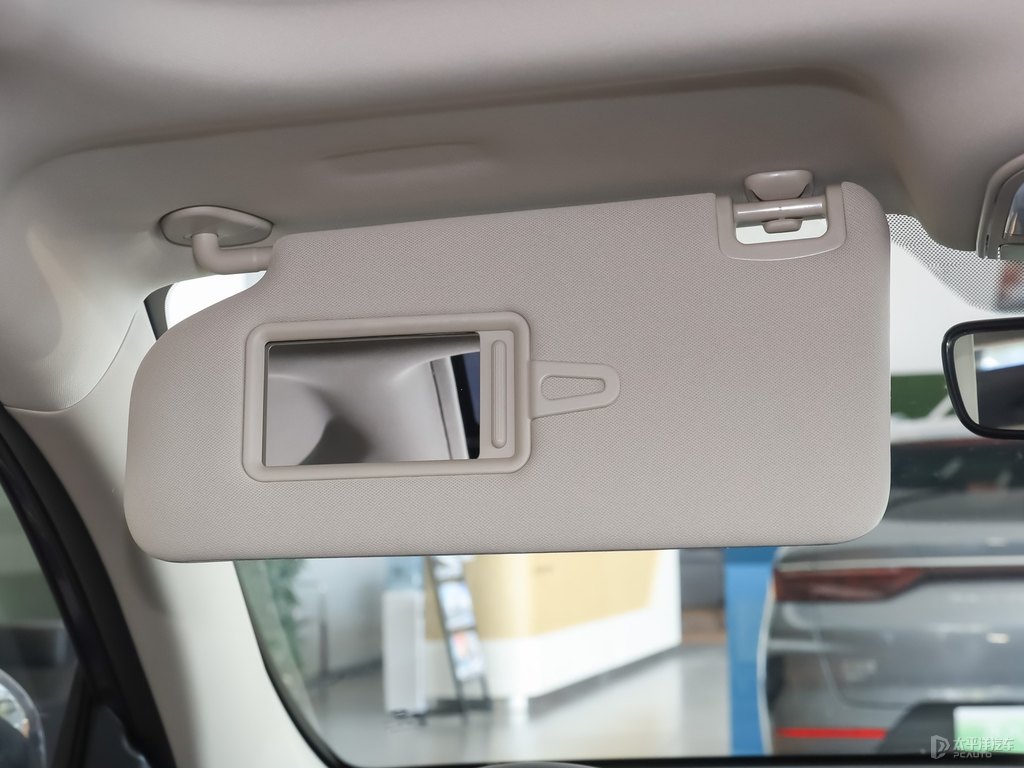 山脈灰宋車廂內(nèi)飾圖片