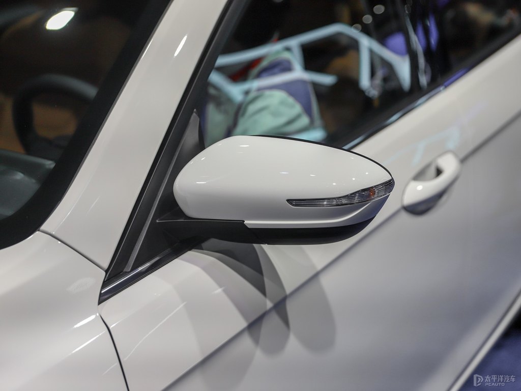 福睿斯車身外觀圖片
