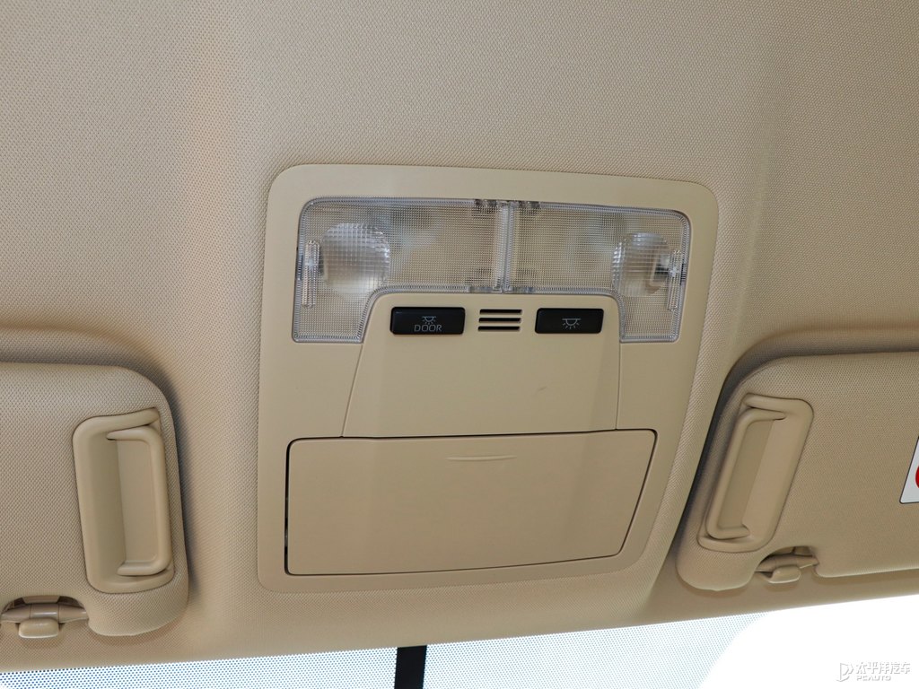 墨晶黑漢蘭達車廂內(nèi)飾圖片