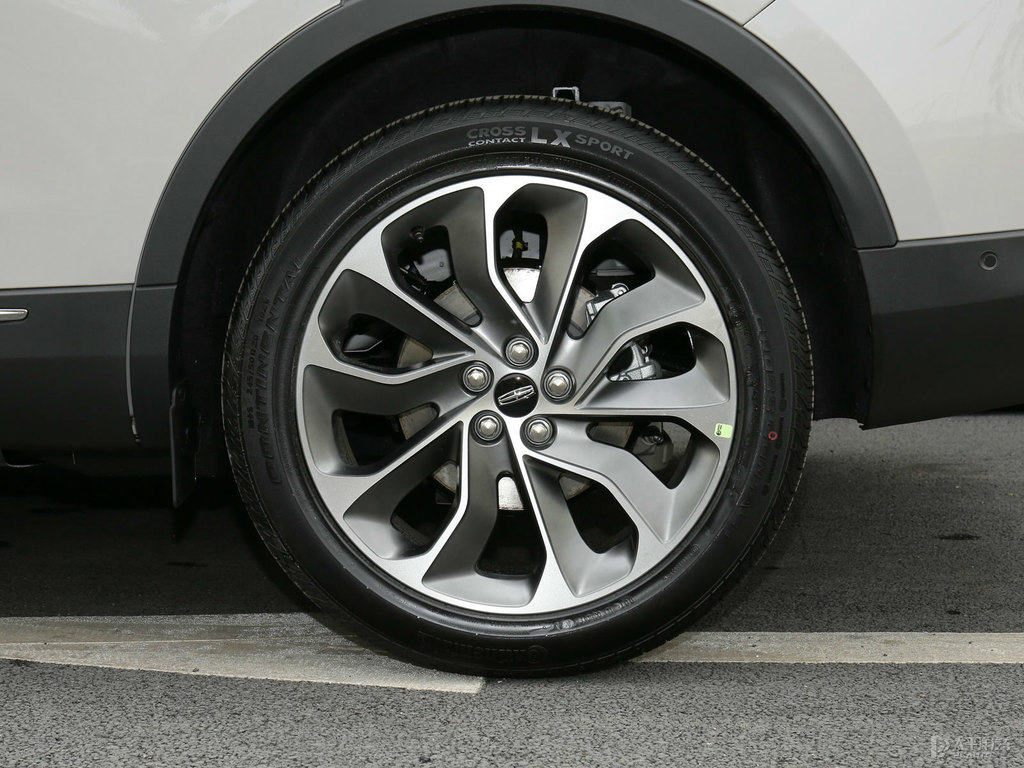 珠光瓷航海家車身外觀圖片