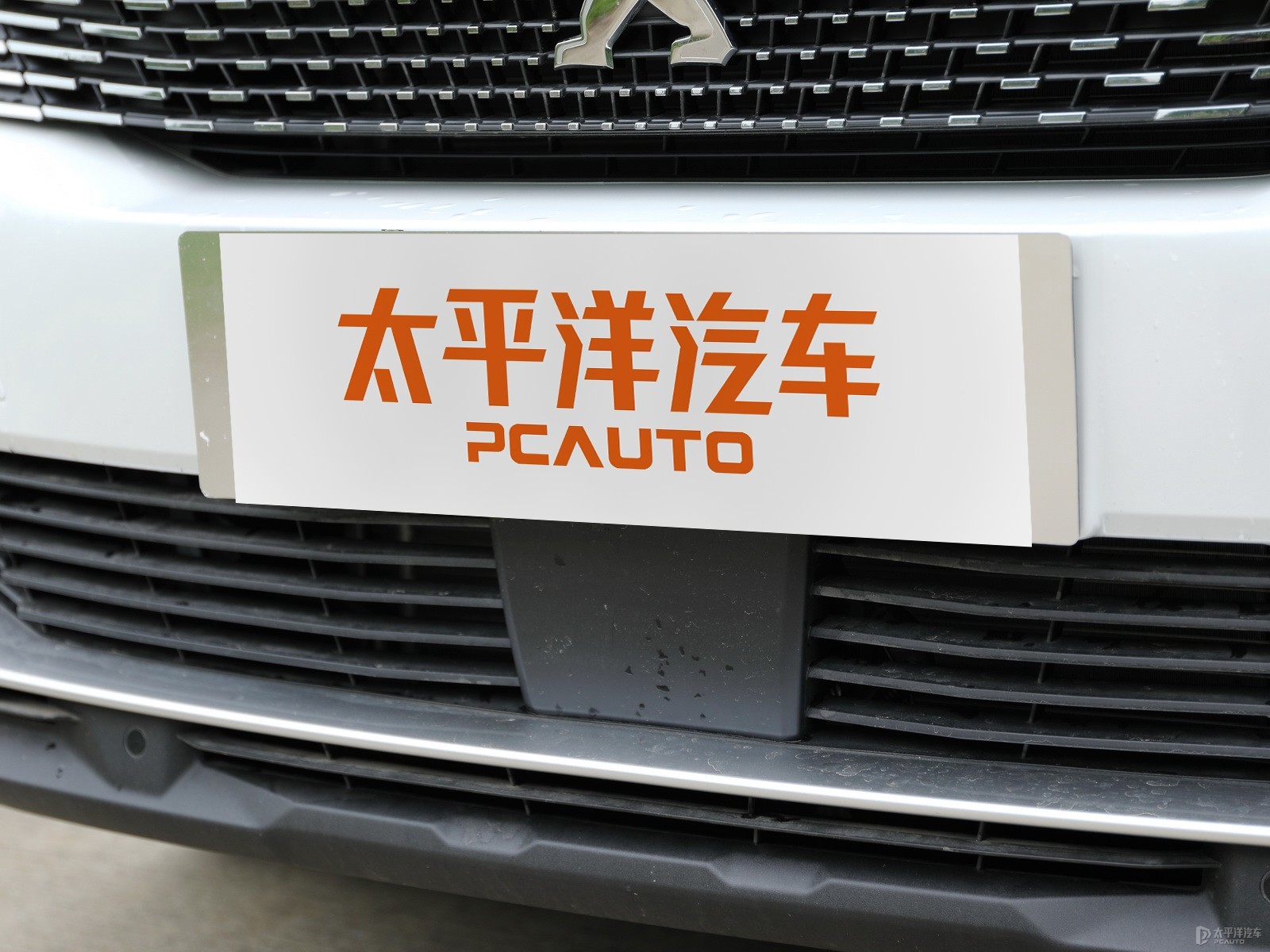 標(biāo)致4008外觀高清大圖