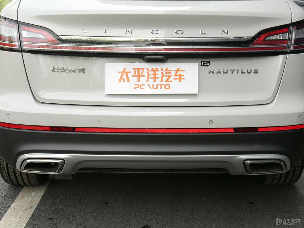 珠光瓷航海家車尾外觀圖片