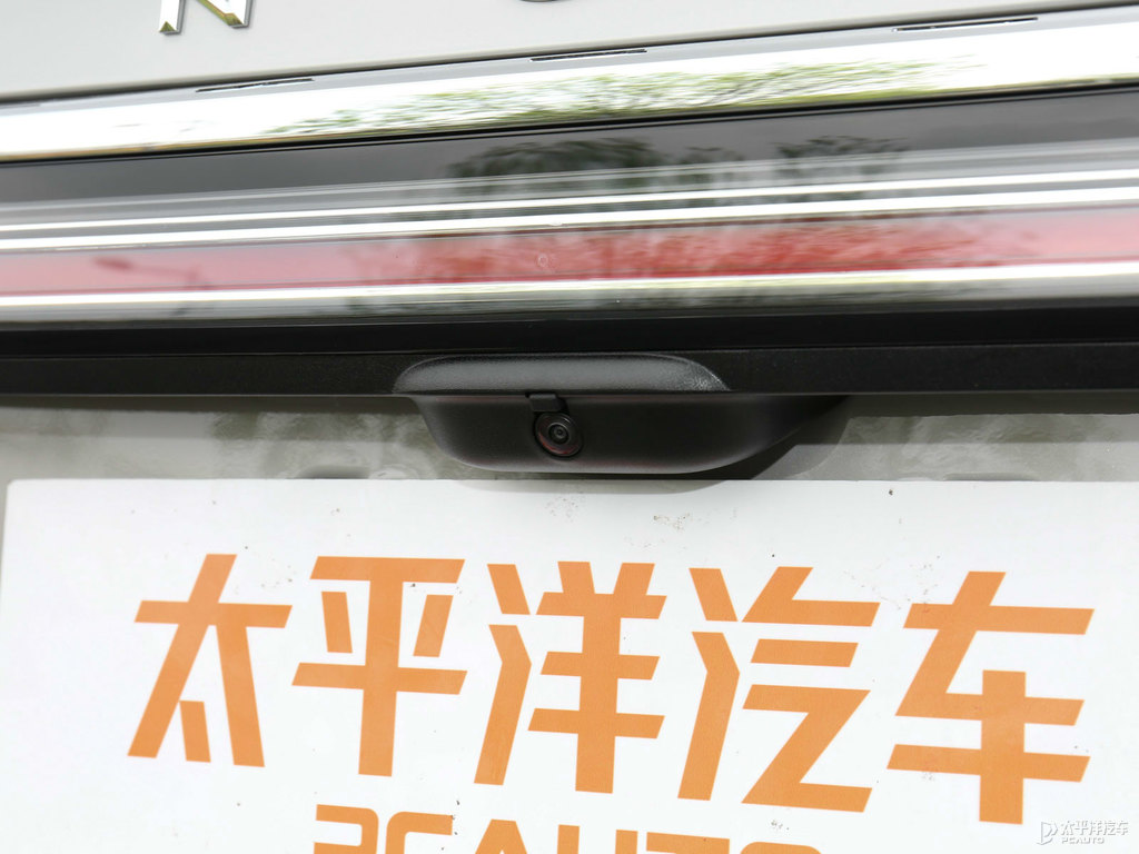 珠光瓷航海家車尾外觀圖片