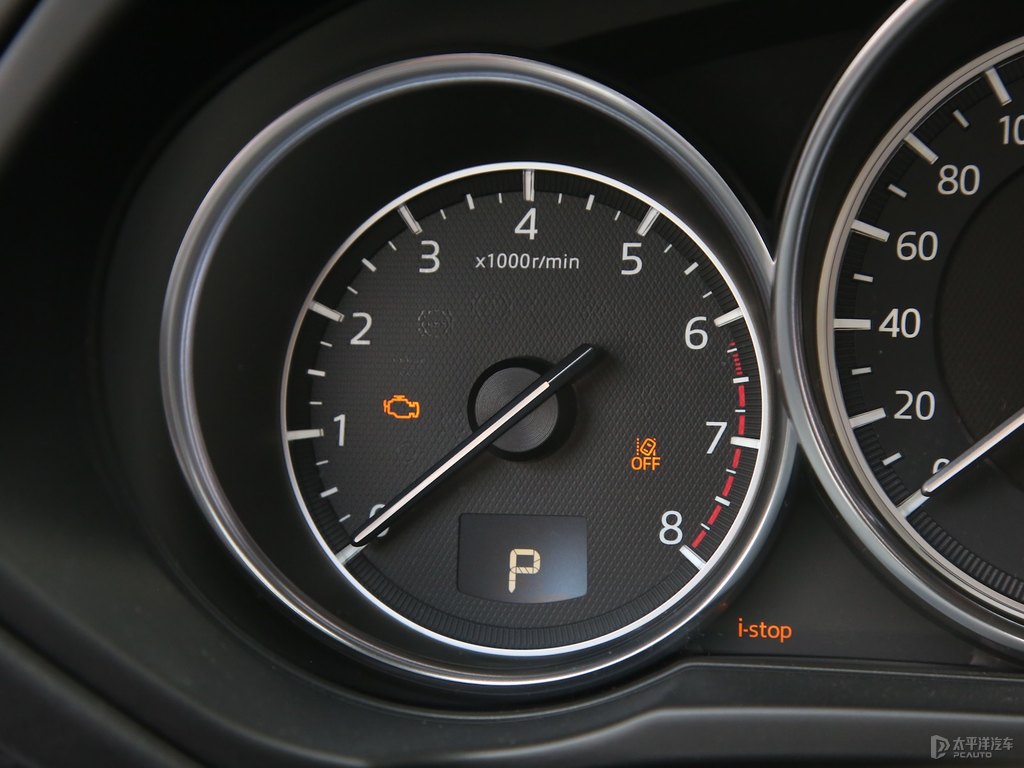 鉑鋼灰馬自達(dá)CX-5中控內(nèi)飾圖片
