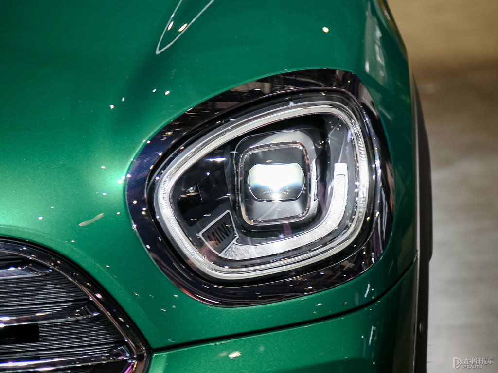ɫ+ӢGMINI COUNTRYMAN܇^^DƬ