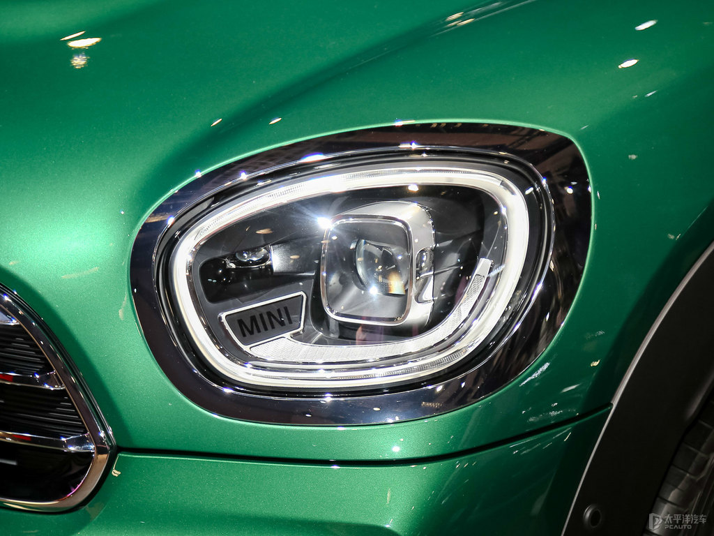 ɫ+ӢGMINI COUNTRYMAN܇^^DƬ