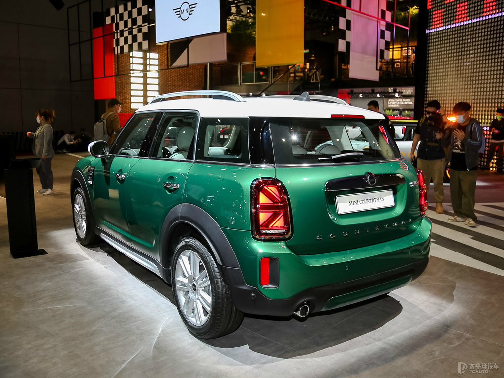 ɫ+ӢGMINI COUNTRYMAN܇^^DƬ