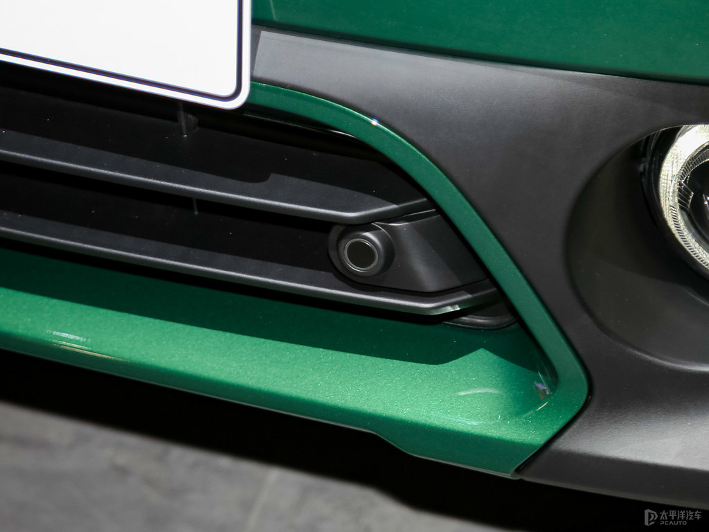 ɫ+ӢGMINI COUNTRYMAN܇^^DƬ
