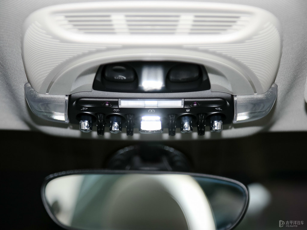 ɫ+ӢGMINI COUNTRYMAN܇(ni)DƬ