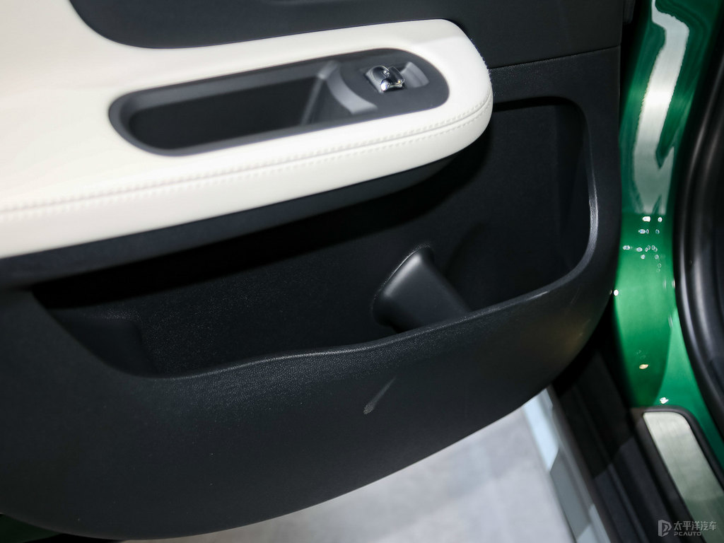 ɫ+ӢGMINI COUNTRYMAN(ch)ggDƬ