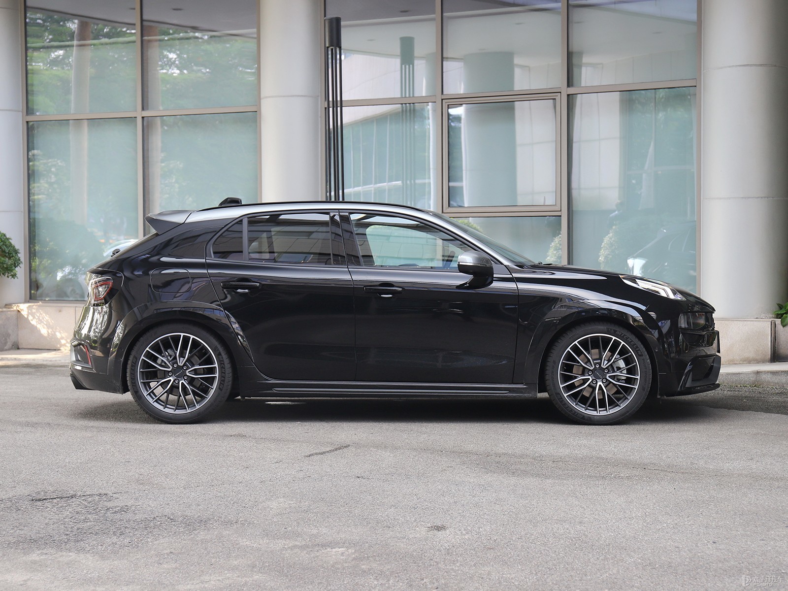 領克02 Hatchback外觀高清大圖
