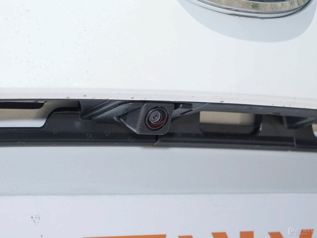 珠光白馬自達(dá)CX-5車(chē)尾外觀圖片