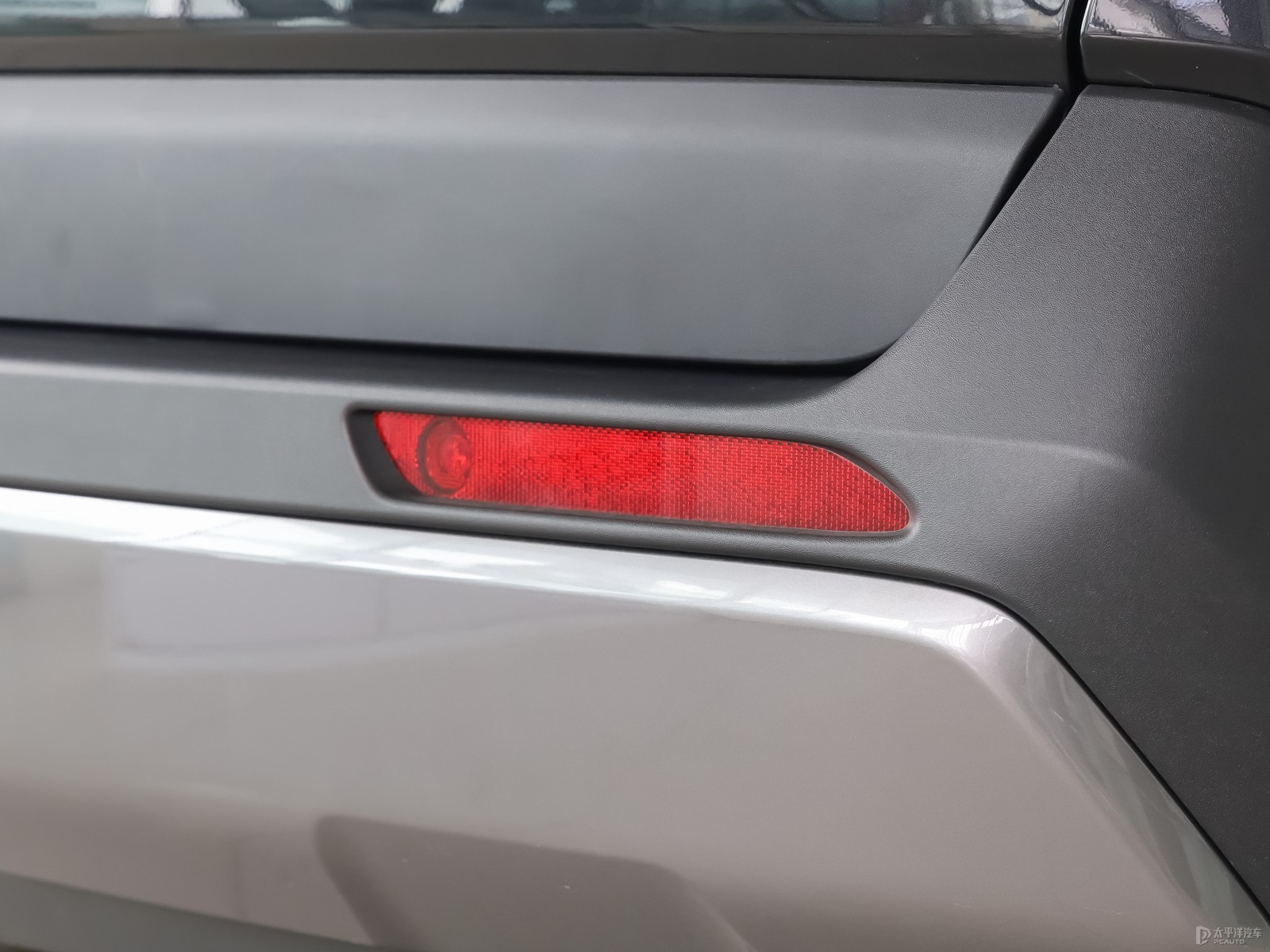 RAV4榮放外觀高清大圖
