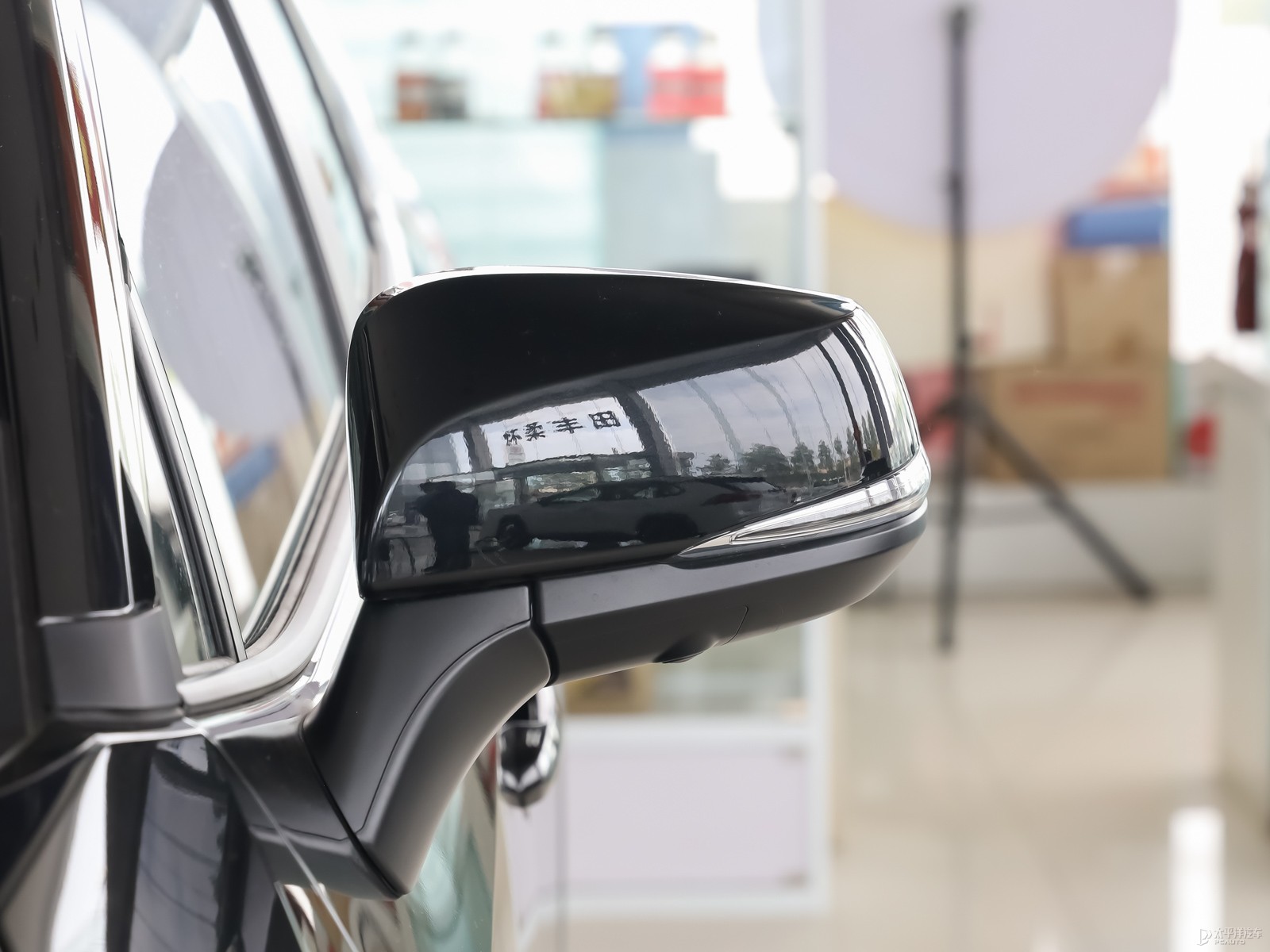 RAV4榮放外觀高清大圖
