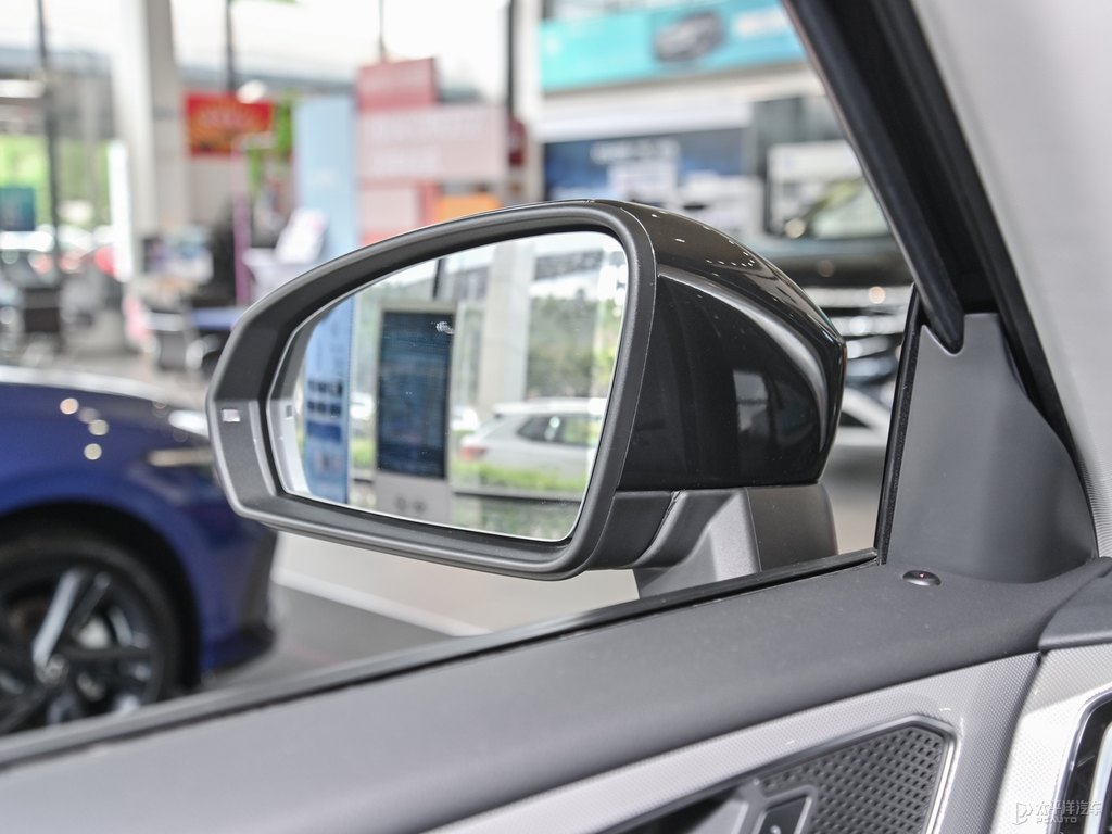 探岳車身外觀圖片