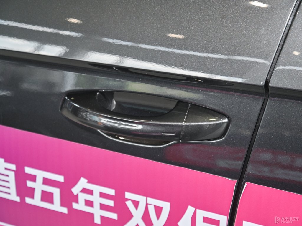 探岳車身外觀圖片