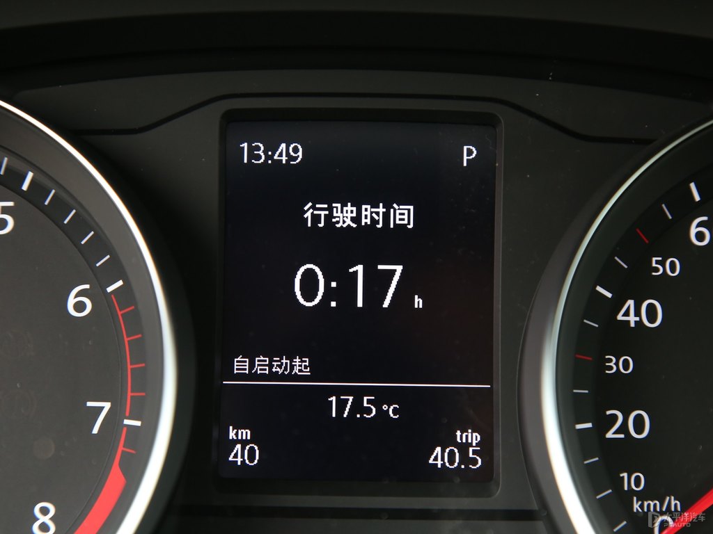 幻影黑邁騰中控內(nèi)飾圖片