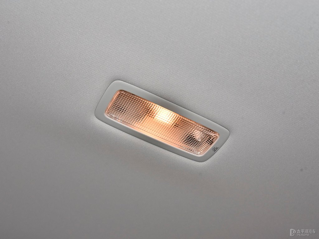 極地白捷達VS5車廂內飾圖片