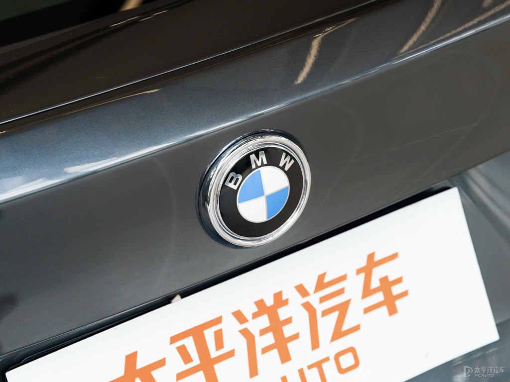 礦石灰寶馬3系GT車尾外觀圖片