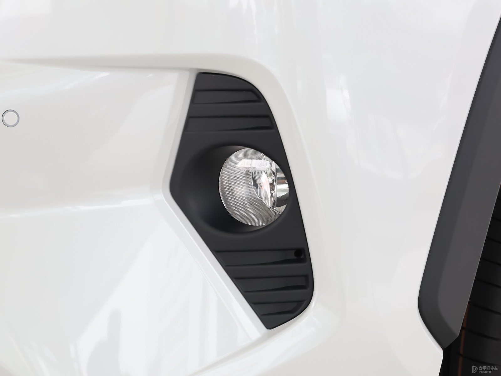 RAV4榮放外觀高清大圖