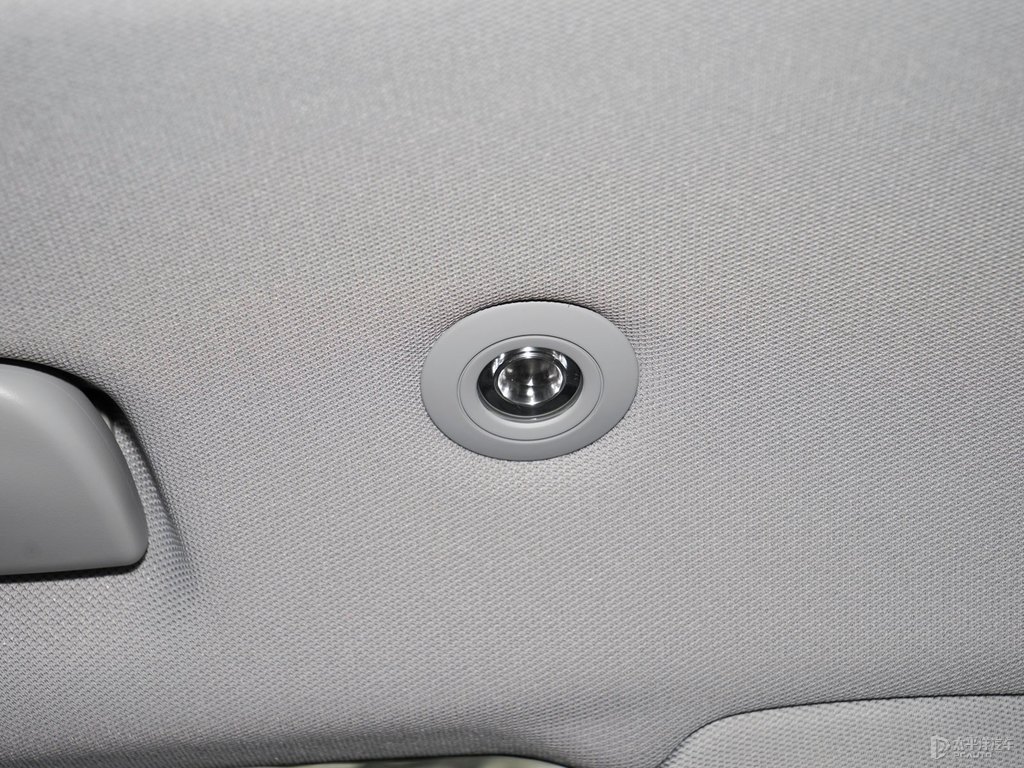 天云灰奧迪Q5L車廂內(nèi)飾圖片