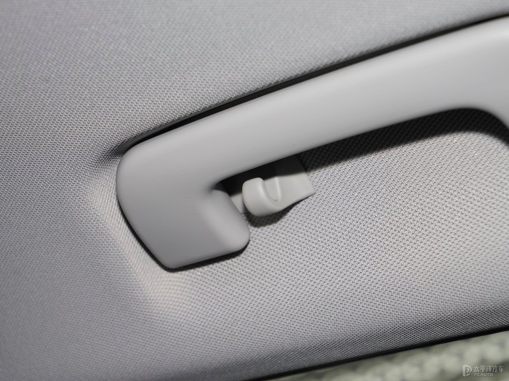 天云灰奧迪Q5L車廂內(nèi)飾圖片