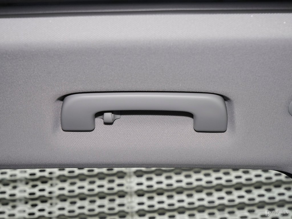 天云灰奧迪Q5L車廂內(nèi)飾圖片