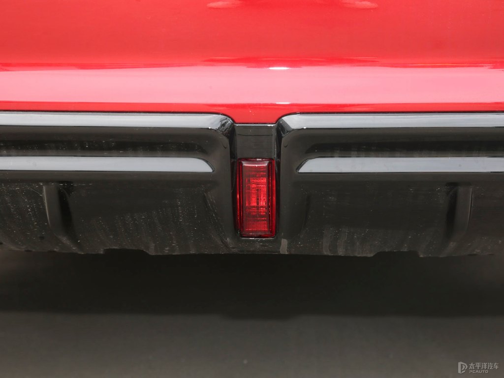 赤焰紅MG6車尾外觀圖片