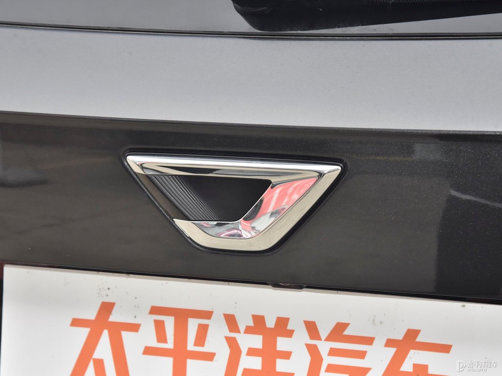 錳石黑捷達(dá)VS5車尾外觀圖片
