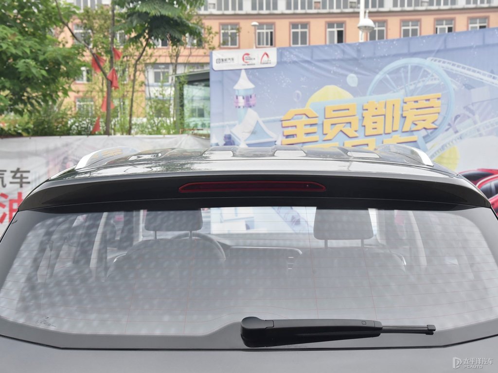 錳石黑捷達VS5車尾外觀圖片
