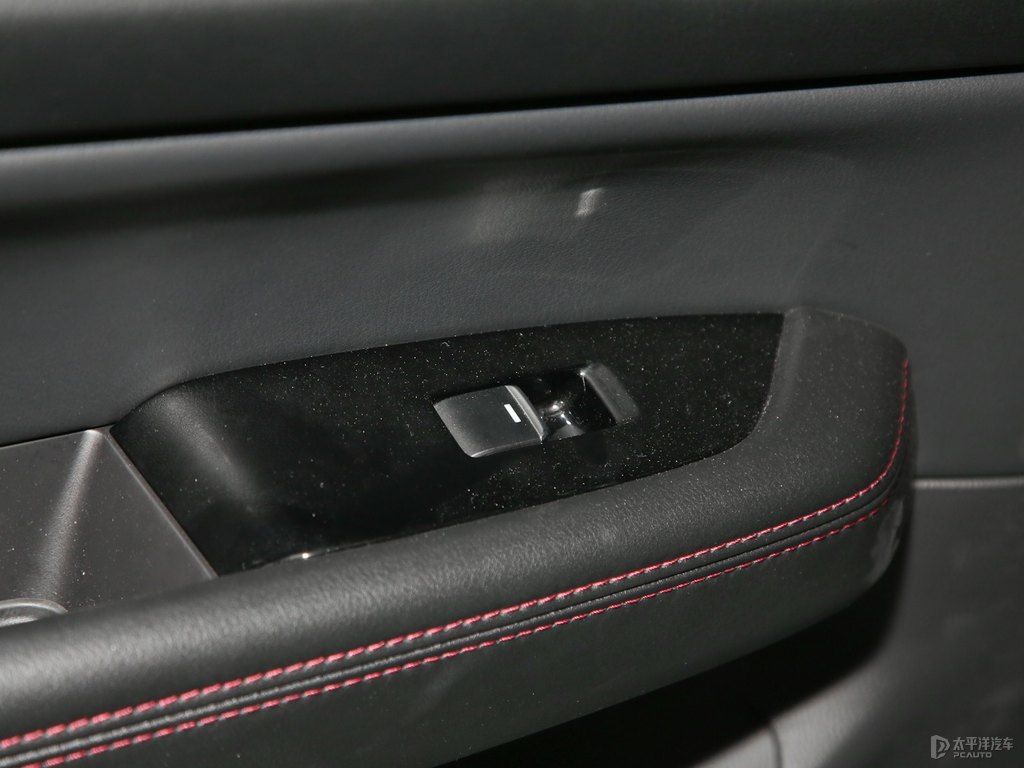 恒星藍(lán)馬自達(dá)CX-5車廂內(nèi)飾圖片