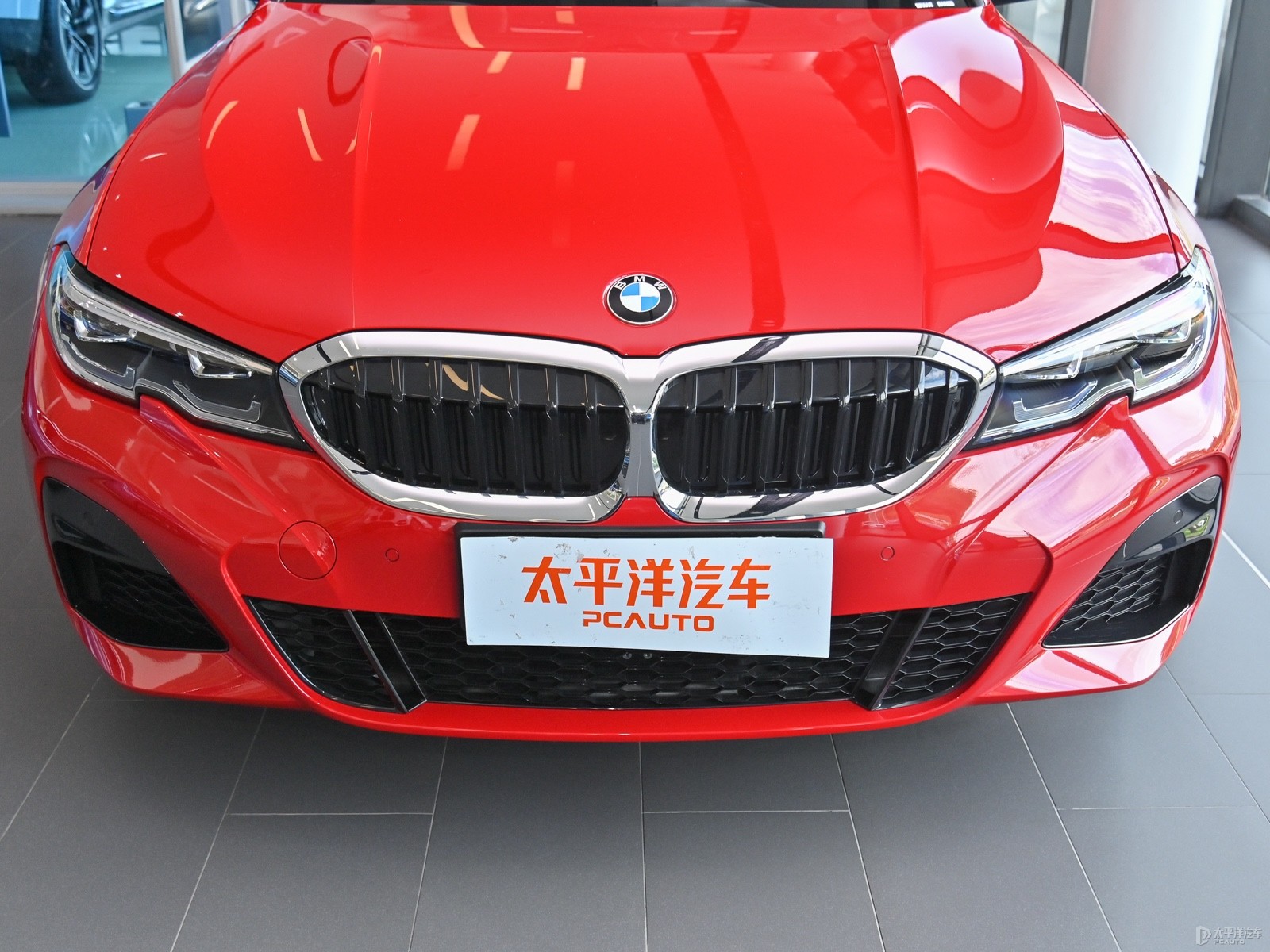 寶馬3系外觀高清大圖