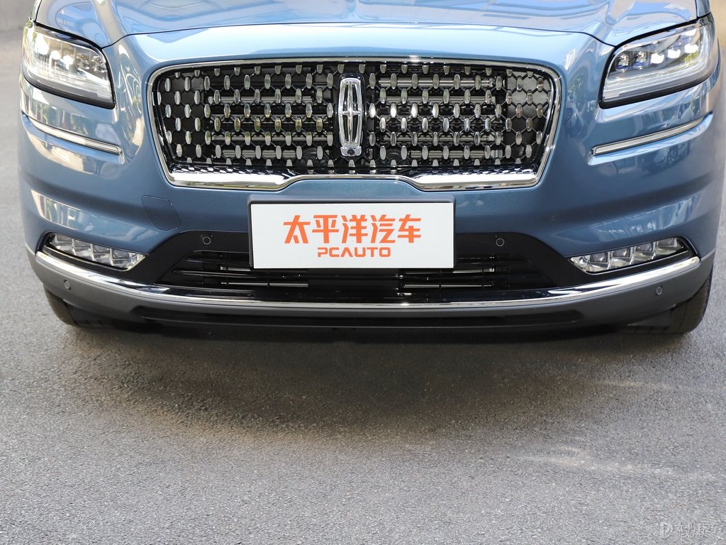 斐鉆藍(lán)航海家車(chē)頭外觀圖片