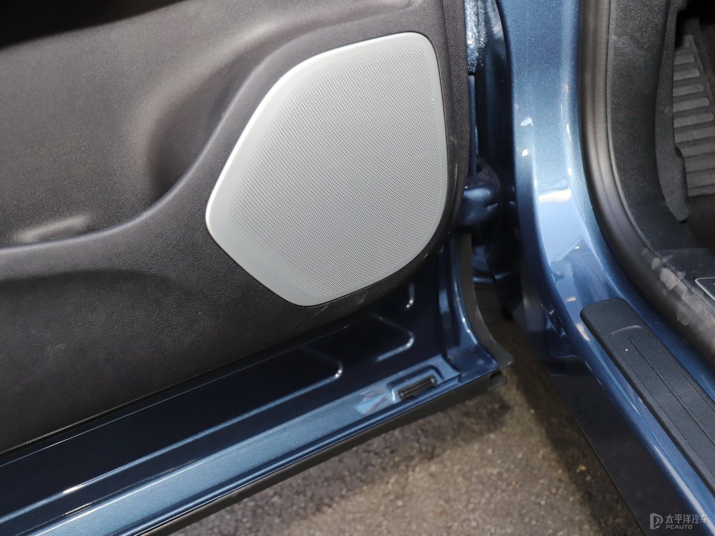 斐鉆藍(lán)航海家車廂內(nèi)飾圖片