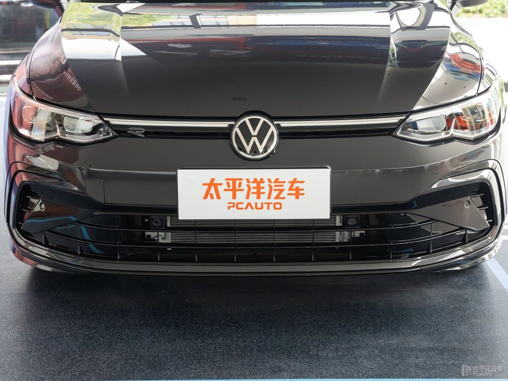 猛石黑高爾夫車頭外觀圖片