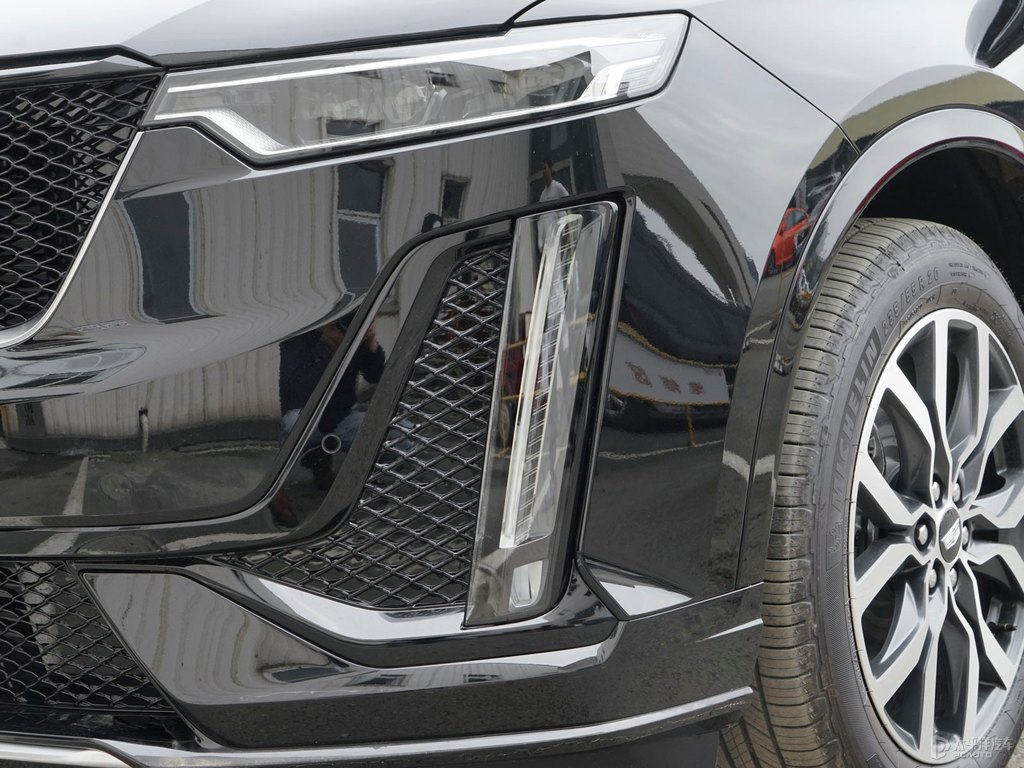 曜黑凱迪拉克XT6車頭外觀圖片