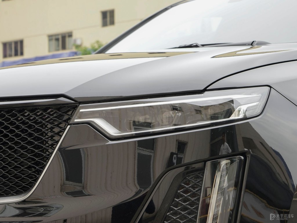 曜黑凱迪拉克XT6車頭外觀圖片