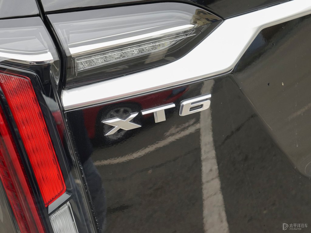 曜黑凱迪拉克XT6車尾外觀圖片