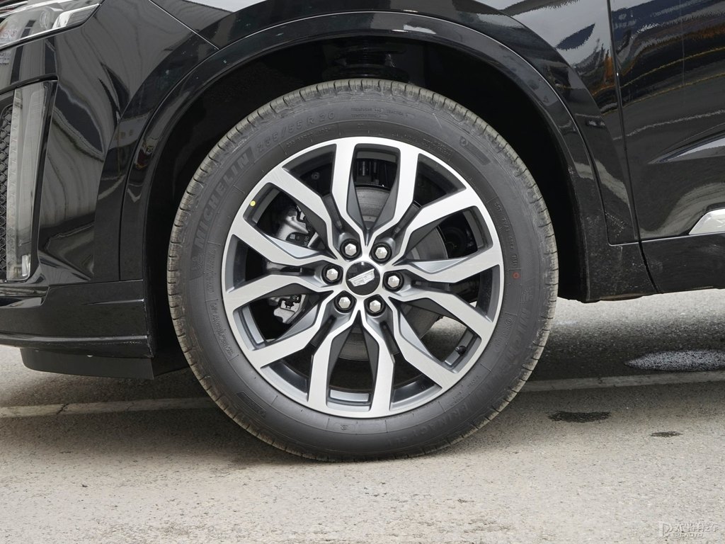 曜黑凱迪拉克XT6車身外觀圖片
