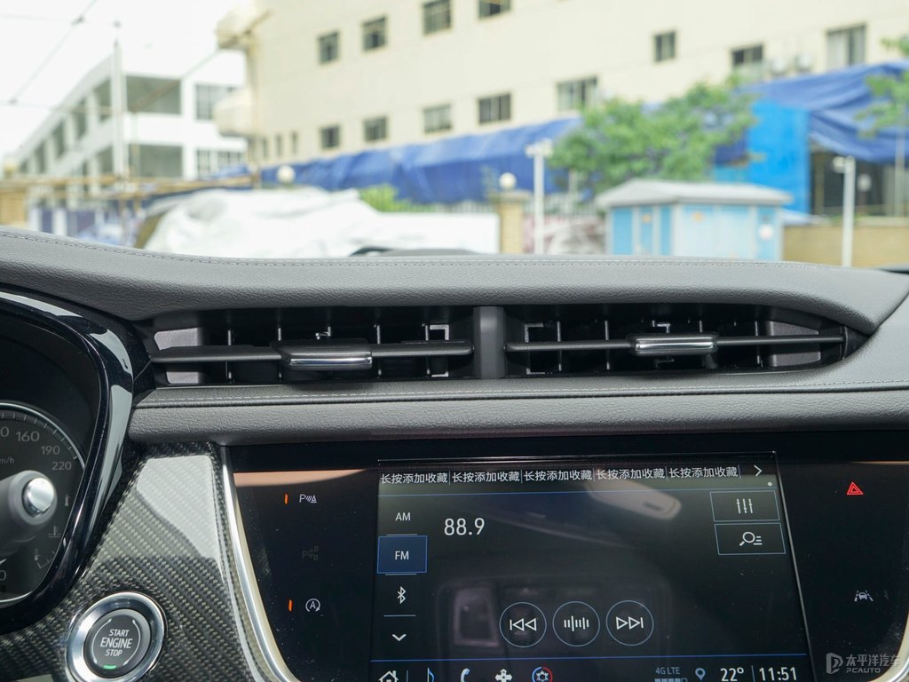 曜黑凱迪拉克XT6中控內(nèi)飾圖片