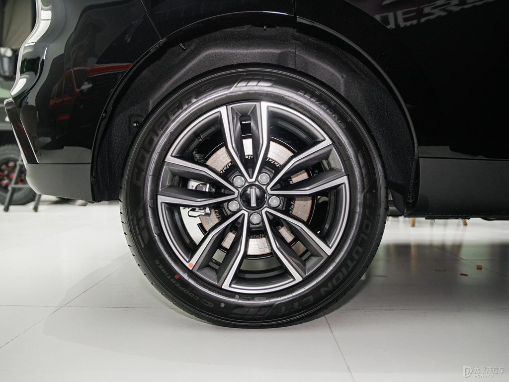 炫晶黑魏牌 VV5車身外觀圖片