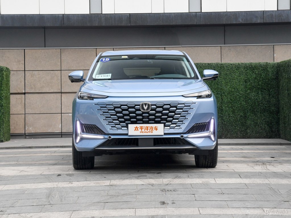 碧空藍(lán)長(zhǎng)安UNI-K整車(chē)外觀外觀圖片