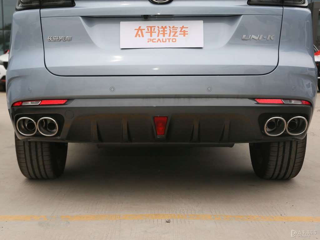 丹青藍(lán)長安UNI-K車尾外觀圖片